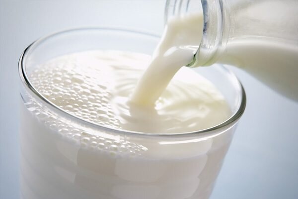 فرهنگ سازی در مصرف شیر امری ضروری است