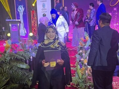درخشش دکتر مریم تاج آبادی ابراهیمی / بانوی نخبه ایرانی، جایزه رانیا ۲۰۲۴ کنگره جهان اسلام در مالزی را بدست آورد+ ویدئو